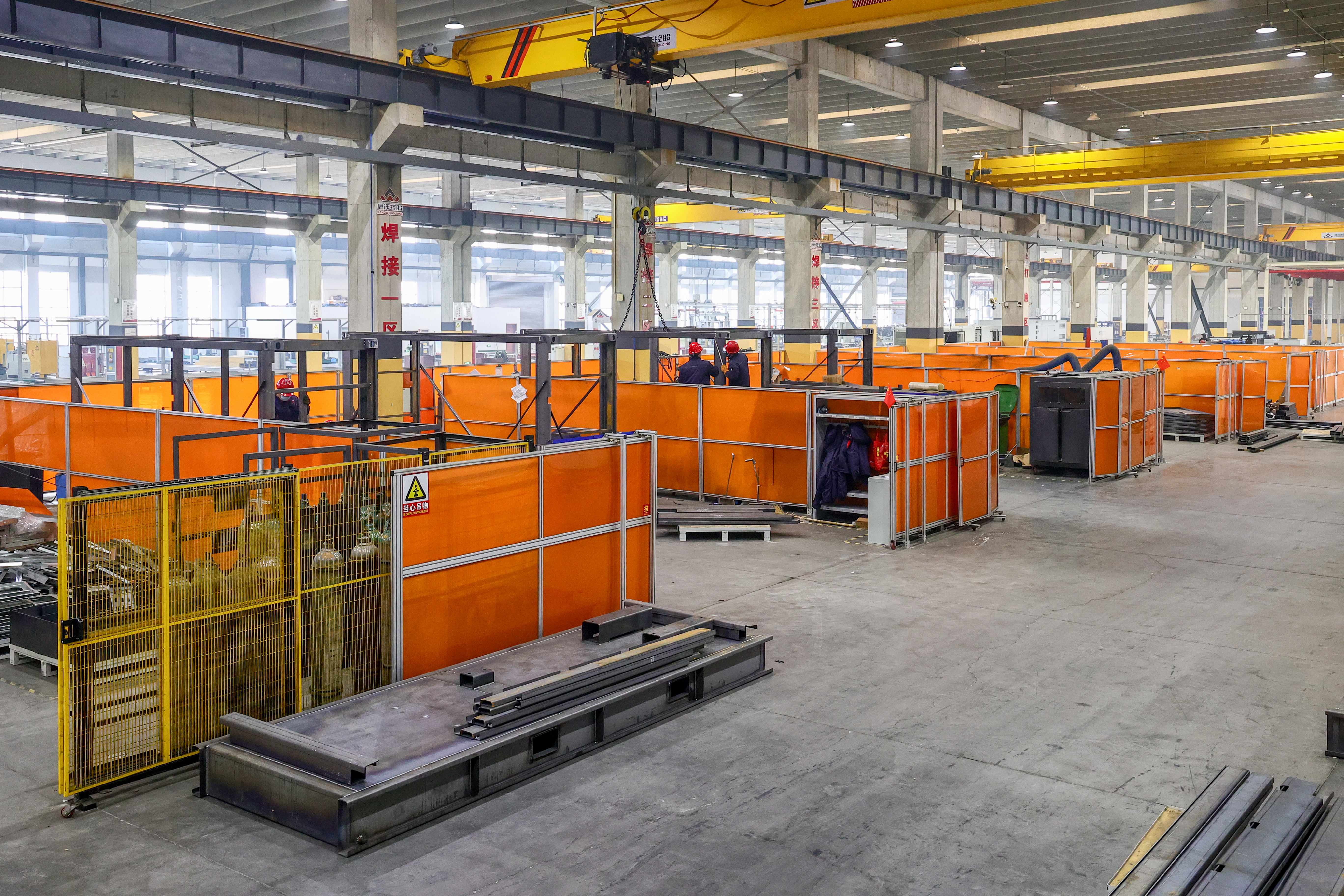 El telar de brocado energético del comercio exterior: silenciosos grupos electrógenos diésel de alta potencia, bordando una magnífica imagen del consumo mundial de energía